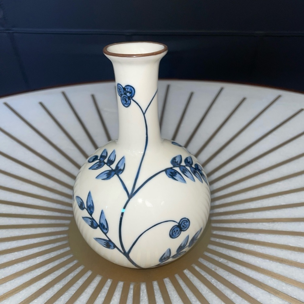 Blue and White Ceramic Bud Vase Victoria Hagen Perfect Pieces Collection 6 1/2"